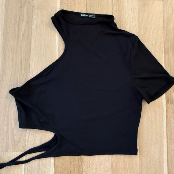 SHEIN Classic Black Knit Top - Picture 2 of 4